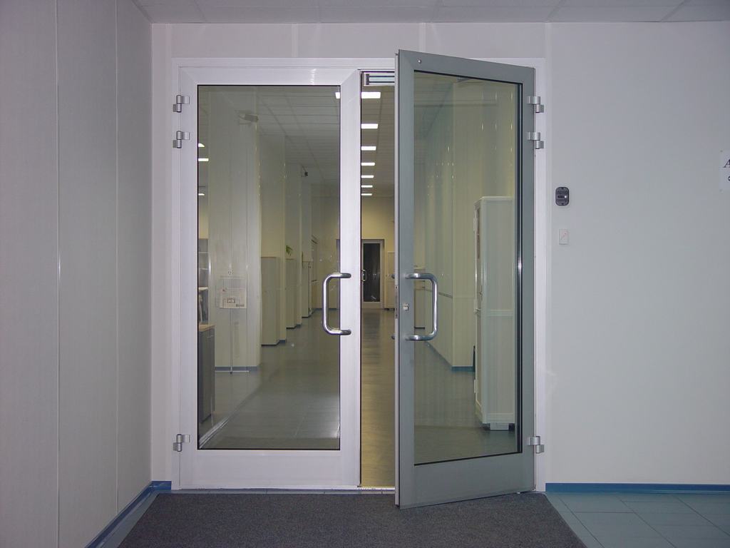 Алюминиевые двери - 01